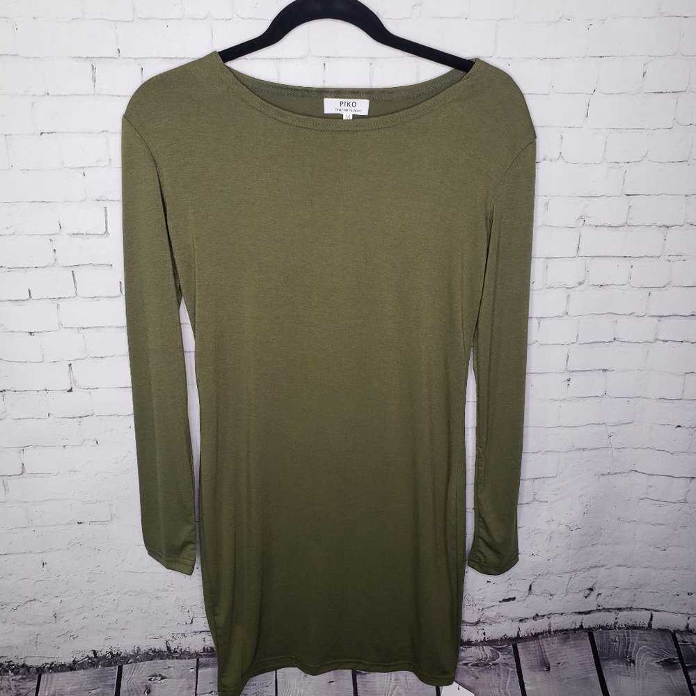 NWT Piko Green Long Sleeve BodyCon Dress Medium Date Night Out Fitted Bodycon